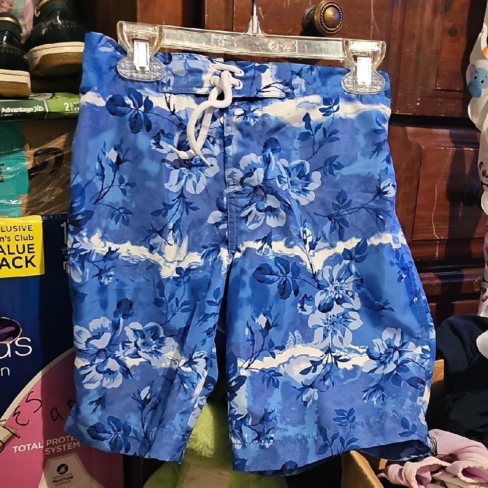 !!.           Boys S Board Shorts